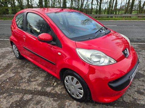 Peugeot 107 URBAN 2-TRONIC 1