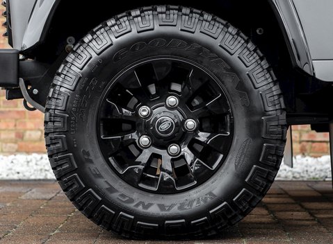 Land Rover Defender 90 Autobiography Edition 10