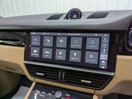Porsche Cayenne 3.0 Cayenne V6 Auto 4WD 5dr 91
