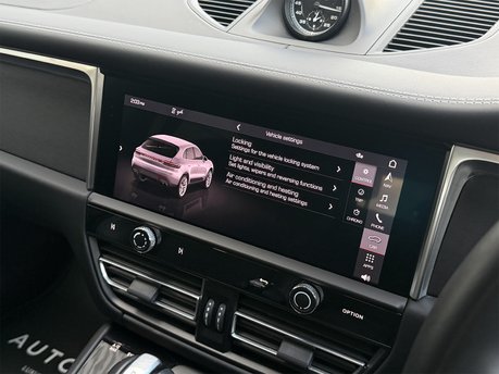 Porsche Macan GTS PDK 71