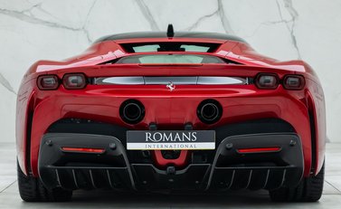 Ferrari SF90 Stradale 5