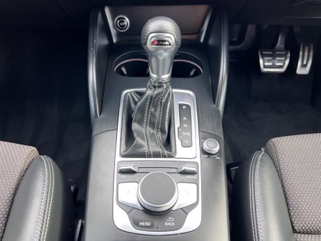 Audi A3 1.5 TFSI CoD Black Edition Sportback S Tronic Euro 6 (s/s) 5dr 68