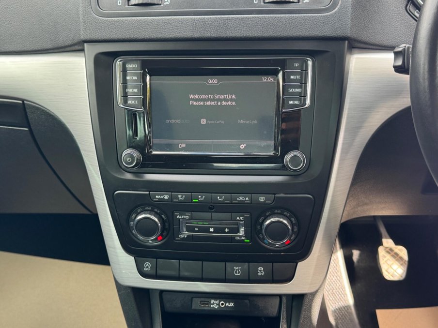 2016 Skoda Yeti — image 14