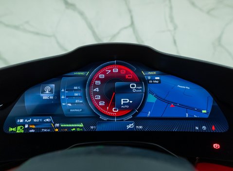 Ferrari SF90 Spider 23