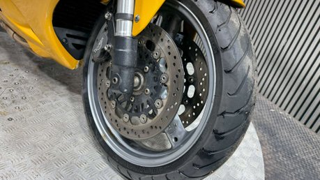 Triumph Daytona 2007 ONLY 22K GREAT RUNNING PROJECT BIKE 955CC SPORTS BIKE 12