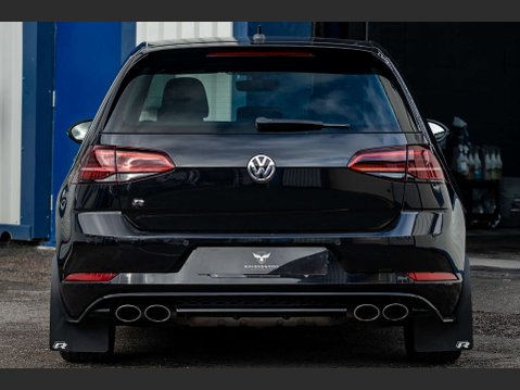 Volkswagen Golf 2.0 Golf R TSi Semi-Auto 4WD 3dr 29
