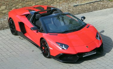Lamborghini Aventador LP 720-4 Roadster 50th Anniversary 3