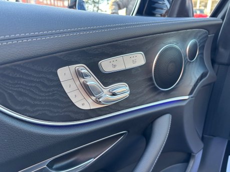 Mercedes-Benz E Class 2.0 E300 AMG Line Cabriolet 2dr Petrol G-Tronic+ Euro 6 (s/s) (245 ps) 9