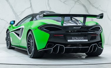 McLaren 620R 10