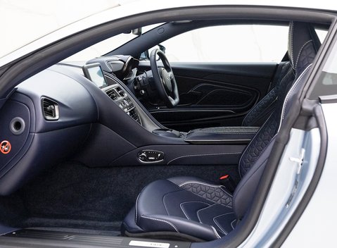 Aston Martin DBS Superleggera 14