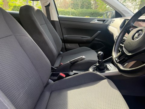 Volkswagen Polo 1.0 SE Euro 6 (s/s) 5dr 12