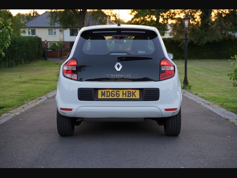 Renault Twingo 1.0 SCe Play Euro 6 5dr 11