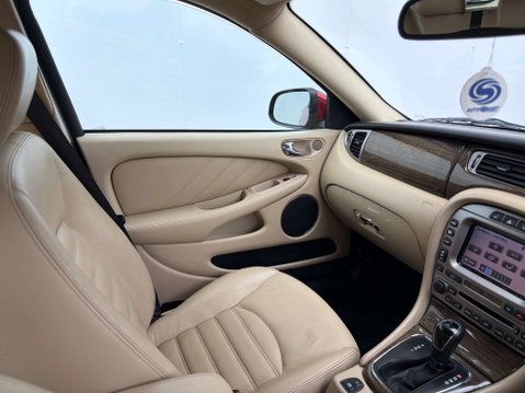 Jaguar X-Type 2.2 X-Type SE Auto 5dr 19