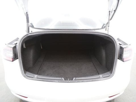 Tesla Model 3 (Dual Motor) Long Range Auto 4WDE 4dr 23