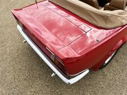 Aston Martin V8 VOLANTE 32