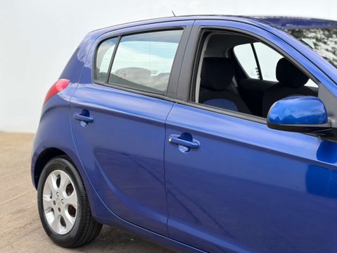 Hyundai i20 1.4 i20 Comfort Auto 5dr 4