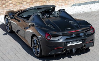 Ferrari 488 Spider 11