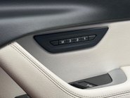Jaguar XE R-DYNAMIC HSE 32
