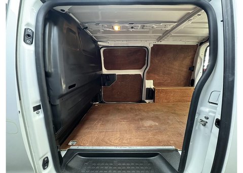 Vauxhall Vivaro 1.5 Turbo D 2700 Dynamic Panel Van 6dr Diesel Manual L1 H1 Euro 6 (s/s) (10 38