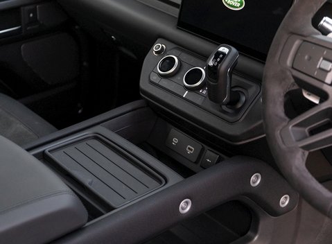 Land Rover Defender 90 V8 20