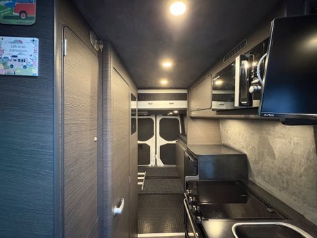 Mercedes-Benz Racetruck Sport Tech Conversion 12