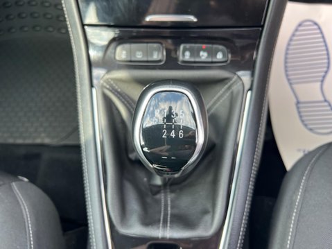 Vauxhall Grandland X 1.2 Turbo SE Euro 6 (s/s) 5dr 36