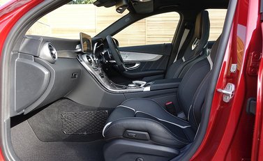 Mercedes-Benz C63 C63 S Saloon 13