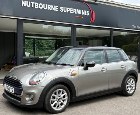 Mini Hatch Cooper 1.5 Petrol Automatic Pepper / Media XL 5 door + SAT NAV + LEATHER 1