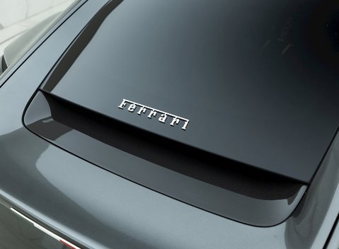 Ferrari 812 Superfast 26