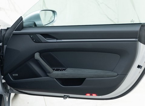 Porsche 911 (992) Carrera GTS 20