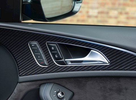 Audi RS6 Avant Performance 22