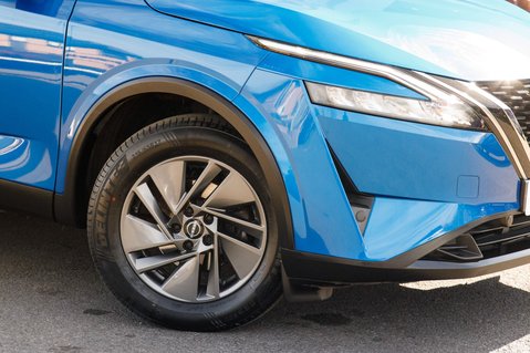 Nissan Qashqai DIG-T ACENTA PREMIUM DCT MHEV 11