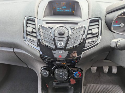 Ford Fiesta 1.25 Zetec Euro 5 5dr 13