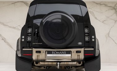 Land Rover Defender 110 P400 X 5