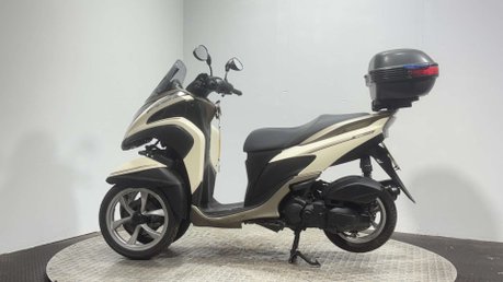 Yamaha Tricity 125 2015 3 WHEELER TRIKE 125CC PROJECT BIKE SPARES OR REPAIR LEARNER 4