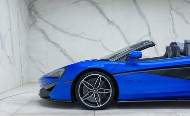 McLaren 570S Spider 33