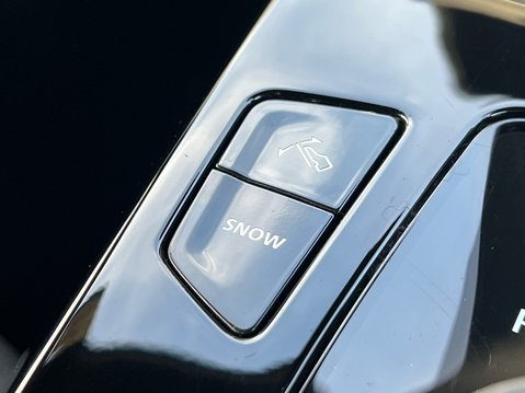 Suzuki e Vitara MOTION 27