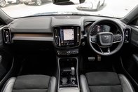Volvo XC40 B4 R-DESIGN PRO AWD MHEV 3