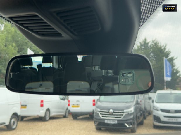 Ford Transit Minibus XLWB L4H3 High Roof 17 Seats Camera Trend SELECT 36