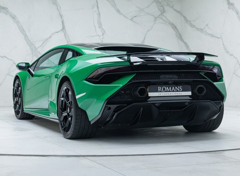 Lamborghini Huracan Tecnica 10