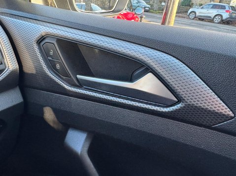 Volkswagen T-Cross ACTIVE TSI 54