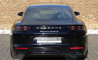 Porsche Panamera Turbo S E-Hybrid 12