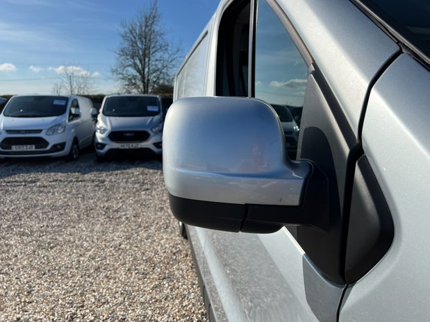 Renault Trafic LWB L2H1 Sport L130 Air Con Alloys Nav Sensors EURO 6 NO VAT 18