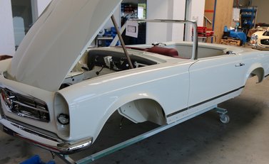 Mercedes-Benz SL Class SL Pagoda 48