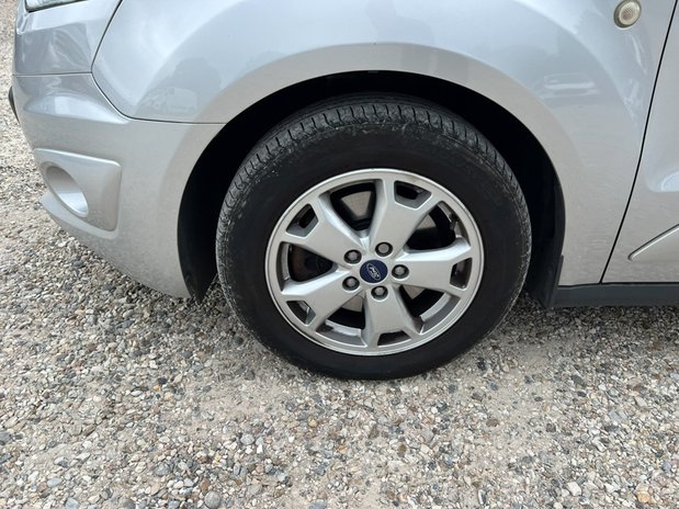 Ford Transit Connect SWB L1H1 Low Roof Limited Air Con Alloys Sensors EURO 6 NO VAT 13
