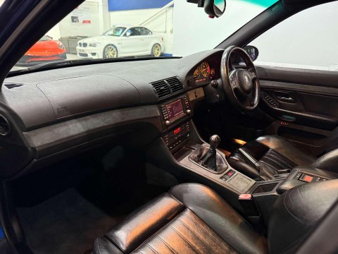 BMW M5 3.5 Saloon 4dr Petrol Manual (286 bhp) 43