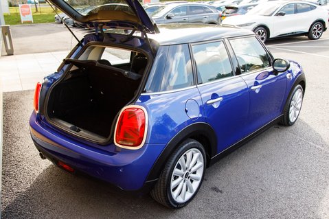 Mini Hatch COOPER CLASSIC 29