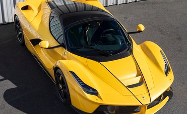 Ferrari LaFerrari Aperta 11