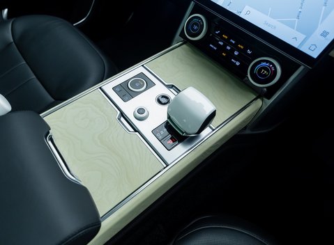 Land Rover Range Rover P530 SV 27