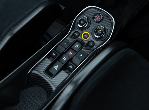 McLaren 600LT Spider 28